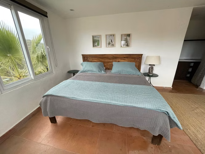 ARRIENDO CASA MEDITERRANEA EN MAITENCILLO