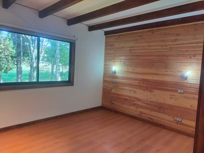 CASA EN VENTA CON RECEPCIÓN MUNICIPAL  ÑANCUL (161126)