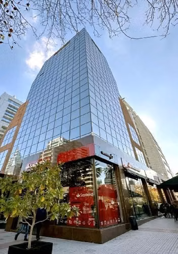 Arriendo OFICINA en Edificio Plaza Golf en Las Condes