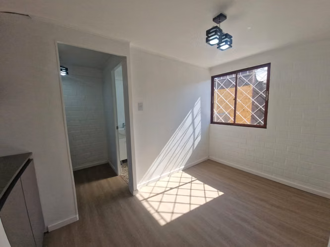 GRACE KELM VENDE /A ESTRENAR/100M2/3DORM/1BAÑO/COCINA INDEP/PATIO Y EST/EN EL MONTE