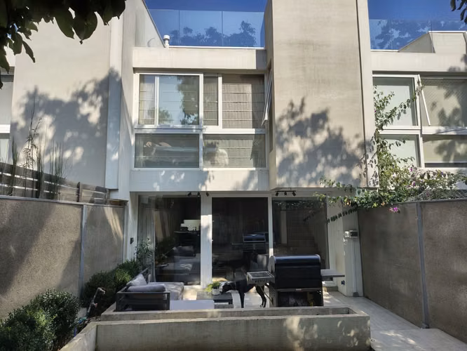 Venta Casa tipo Town House 2 suites Peñalolen (162277)