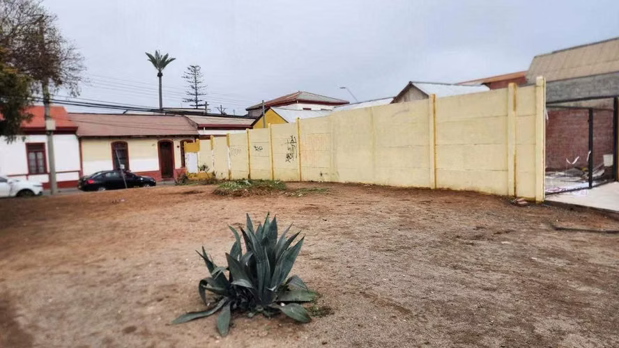 Oportunidad!!Sitio en centro de la Serena (111249)