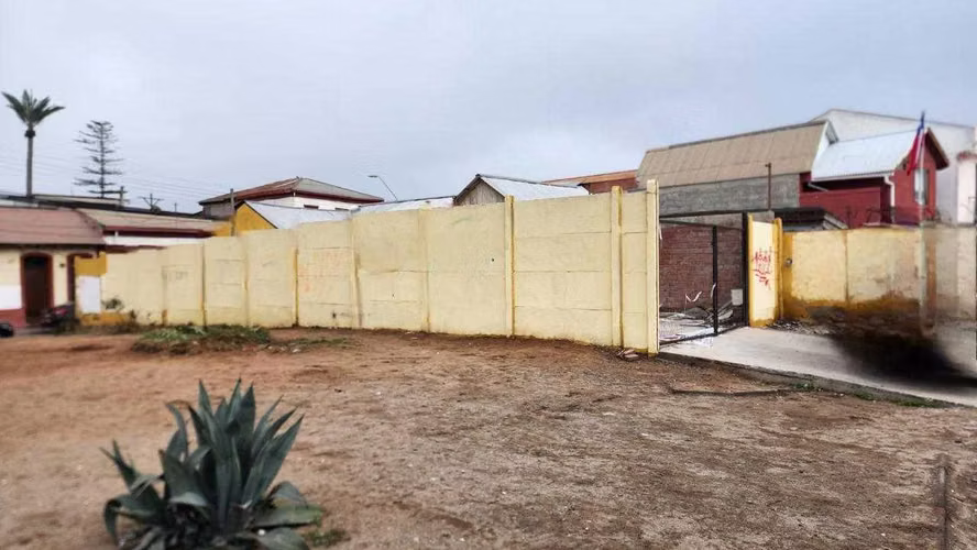 Oportunidad!!Sitio en centro de la Serena (111249)
