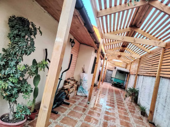 Casa 2D/1B en villa cerrada (162292)