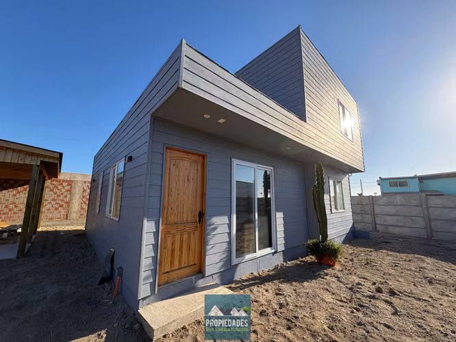CASA CON VISTA AL MAR EN LOS VILOS - Imagen 3