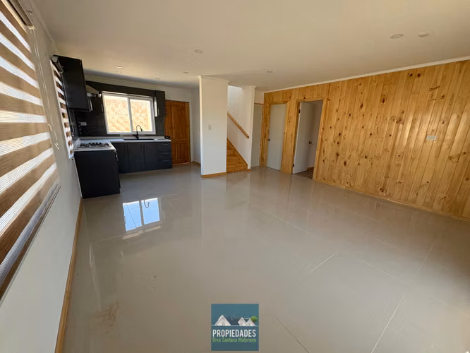 CASA EN LOS VILOS CON VISTA AL MAR