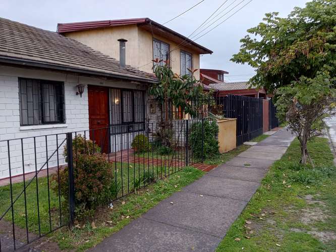 VENTA DE CASA, BUEN PATIO, BARRIO TRANQUILO Y FAMILIAR