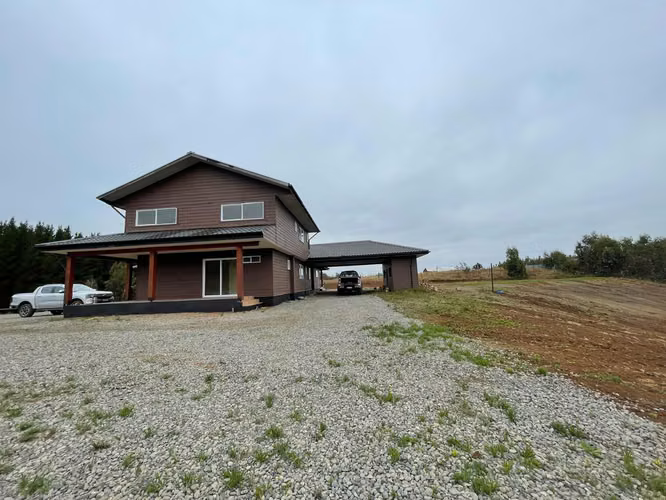 VENTA GRAN CASA FAMILIAR NUEVA DE 6D Y 2B