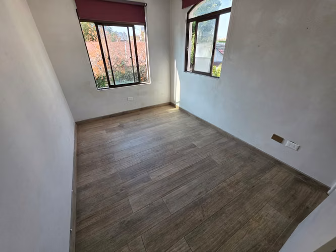 CASA EN METRO VILLA FREI 5D 4B PASAJE - Imagen 24
