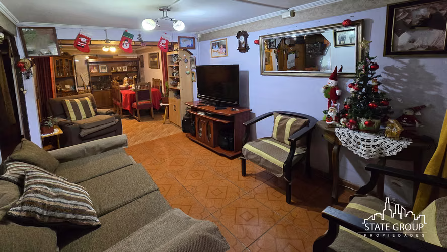 VENTA CASA CON LOCAL COMERCIAL 4HAB 3BA MAIPÚ