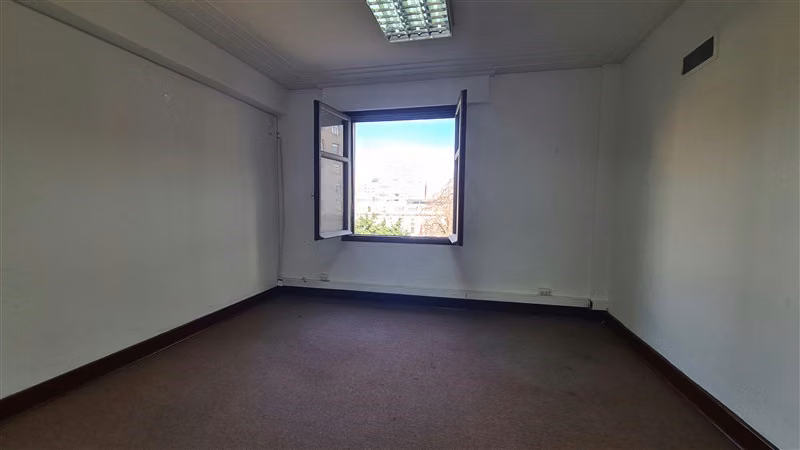 Oficina arriendo Santiago Plaza Constitución 350m2 duplex - Imagen 6