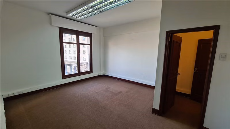 Oficina arriendo Santiago Plaza Constitución 350m2 duplex - Imagen 15