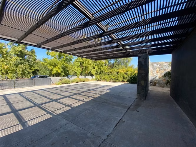 Arriendo Casa 5 Dormitorios Chicureo, Colegio Pioneros.