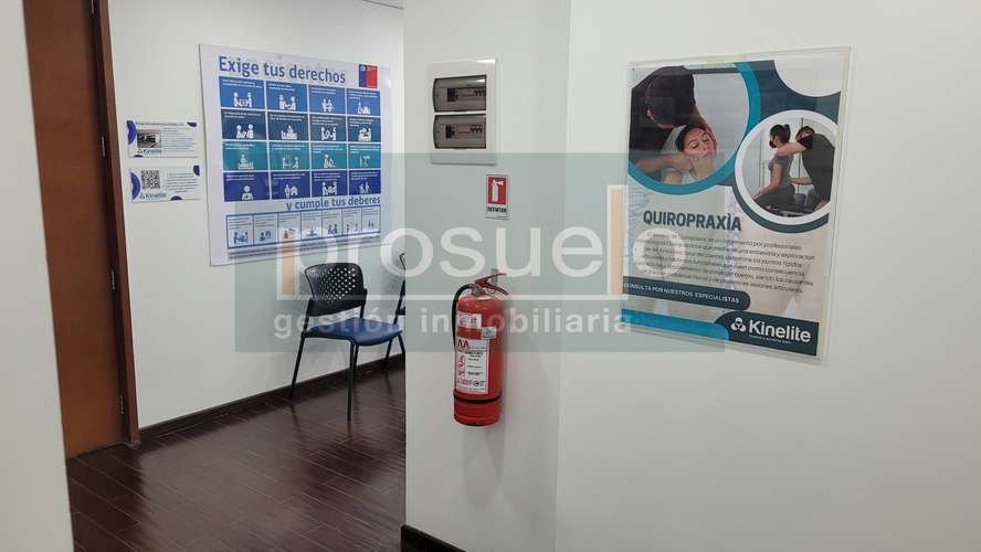 OPORTUNIDAD !!  200 MT2 EN MODERNO EDIFICIO DE OFICINAS - Imagen 16