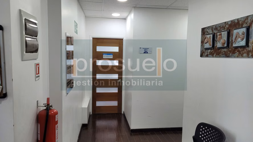 GRAN  CONECTIVIDAD AMPLIA Y LUMINOSA OFICINA - Imagen 17