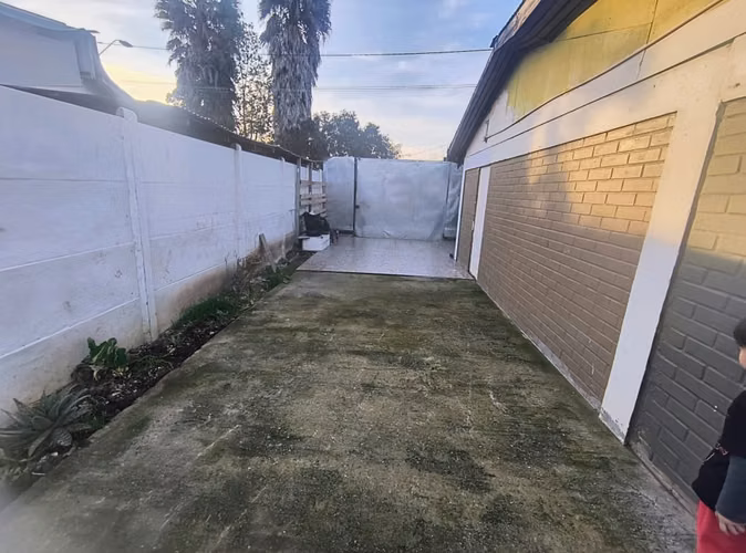 Linda Casa con un Amplio Patio .  El Monte