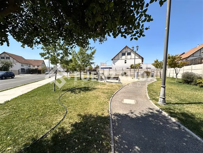 Casa en venta de 4 dorm. en Padre Hurtado