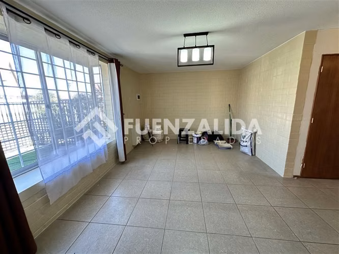 Casa en venta de 4 dorm. en Padre Hurtado