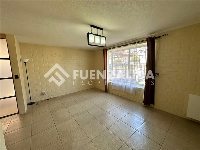 Casa en venta de 4 dorm. en Padre Hurtado