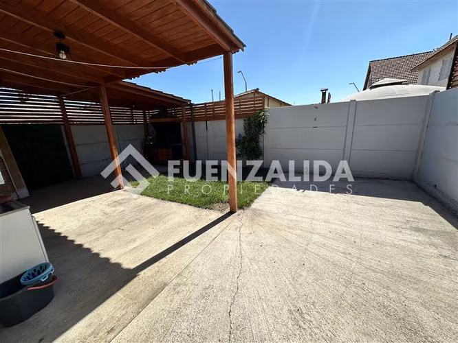 Casa en venta de 4 dorm. en Padre Hurtado