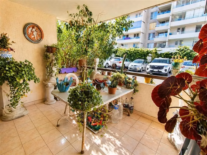 Departamento en venta de 3 dorm. Suecia / Plaza Ñuñoa