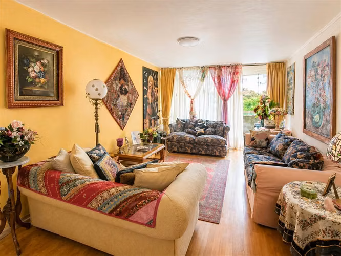 Departamento en venta de 3 dorm. Suecia / Plaza Ñuñoa