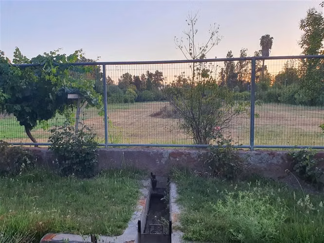 Colegio San Felipe, urbanizada, LUZ, AGUA, Calera de Tango