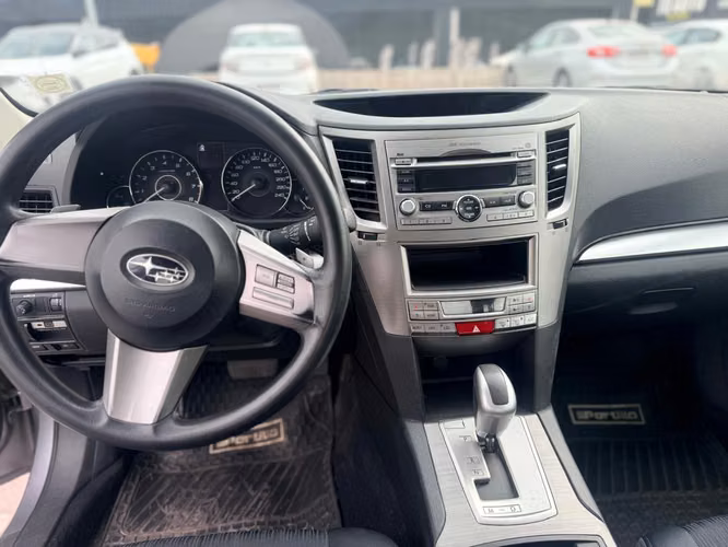 SUBARU LEGACY XS - Imagen 5