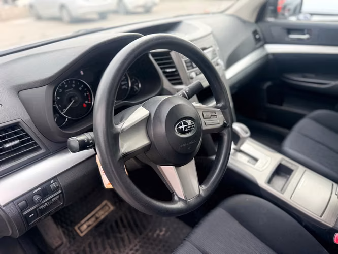 SUBARU LEGACY XS - Imagen 8