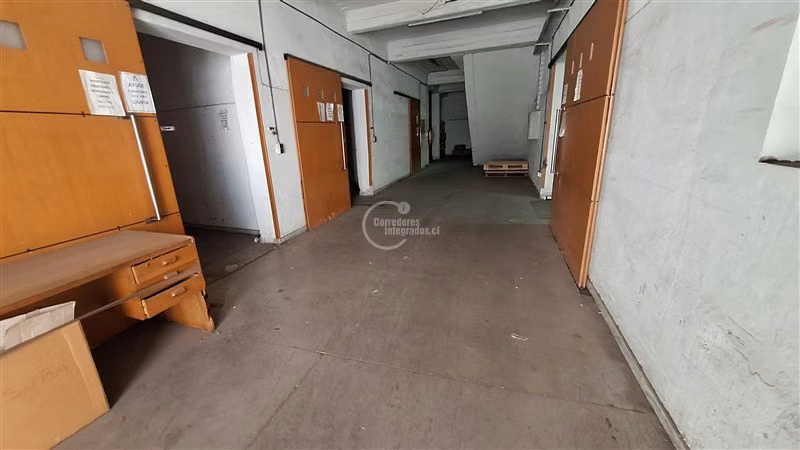 Industrial venta Q. Normal bodegas hormigón, oficinas FM