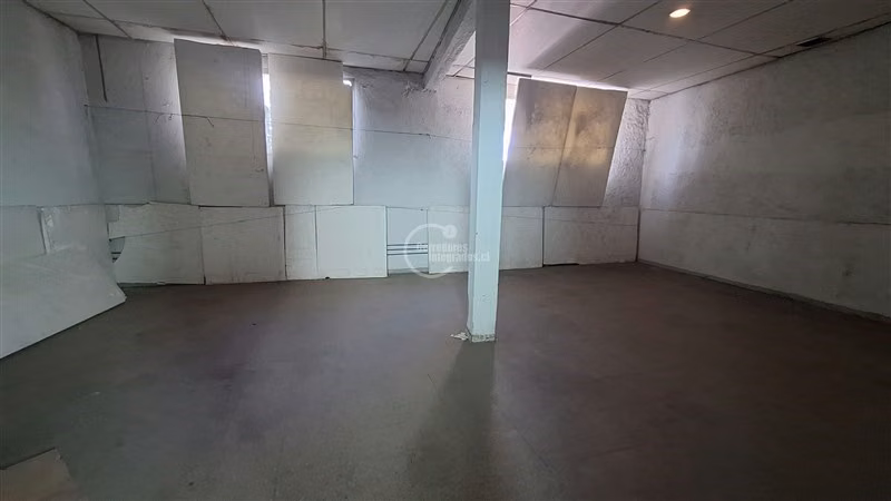 Industrial venta Q. Normal bodegas hormigón, oficinas FM