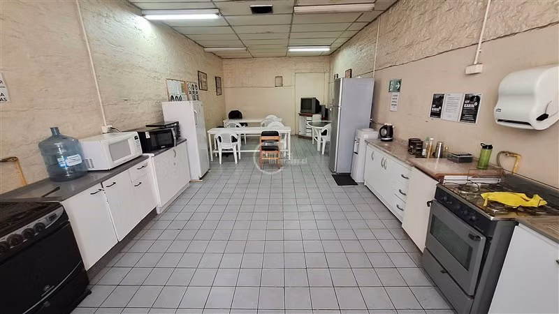 Industrial venta Q. Normal bodegas hormigón, oficinas FM