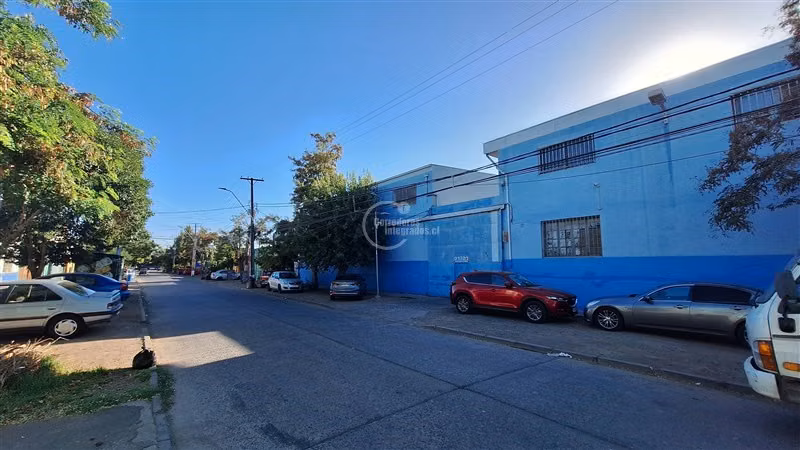 Industrial venta Q. Normal bodegas hormigón, oficinas FM