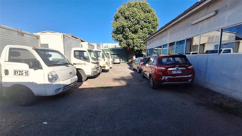 Industrial venta Q. Normal bodegas hormigón, oficinas FM