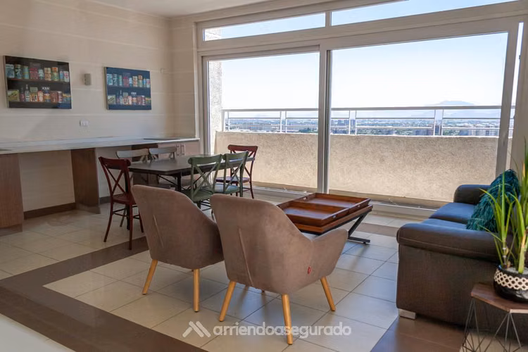 Departamento en Avenida María Rozas Velásquez