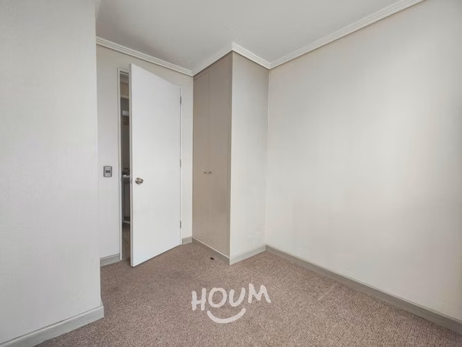 Departamento en Avenida María Rozas Velásquez
