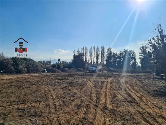 Parcela de Agrado en Condominio Privado Lo Solar Lampa
