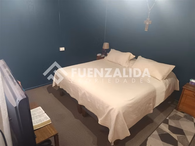 Venta Casa Independencia 7 dormitorio. 3 baños