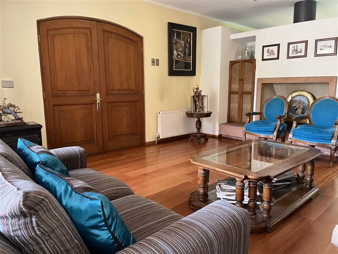 Casa en venta de 5 dorm. en Las Condes
