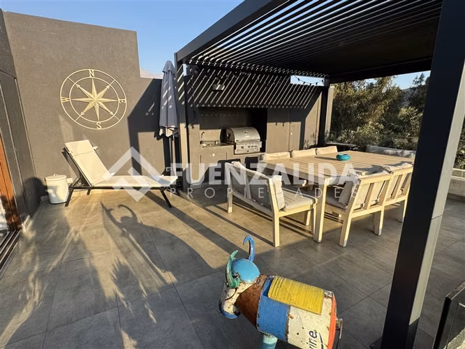 Departamento en arriendo de 4 dorm. en Lo Barnechea