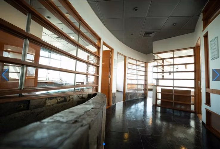 Arriendo OFICINA en Edificio Partio Birmann en Las Condes