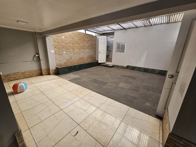 Hostal de 14 dormitorios en Arriendo - Sector Sur de Iquique