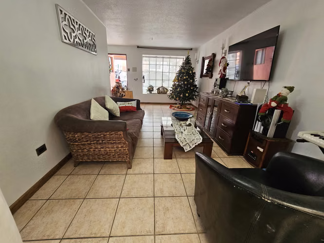 Acogedora casa en Venta en condominio cerrado