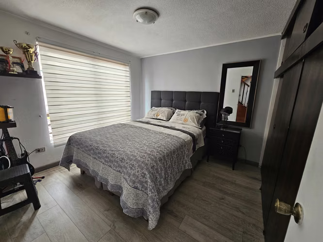Acogedora casa en Venta en condominio cerrado