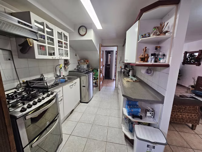 Acogedora casa en Venta en condominio cerrado