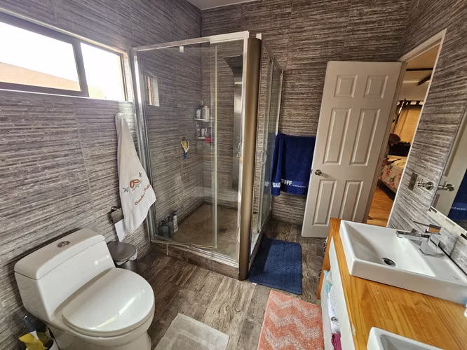 Acogedora casa en Venta en condominio cerrado