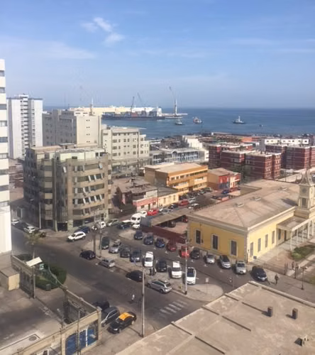 Se vende oficina – Edificio Contadores, centro de Iquique