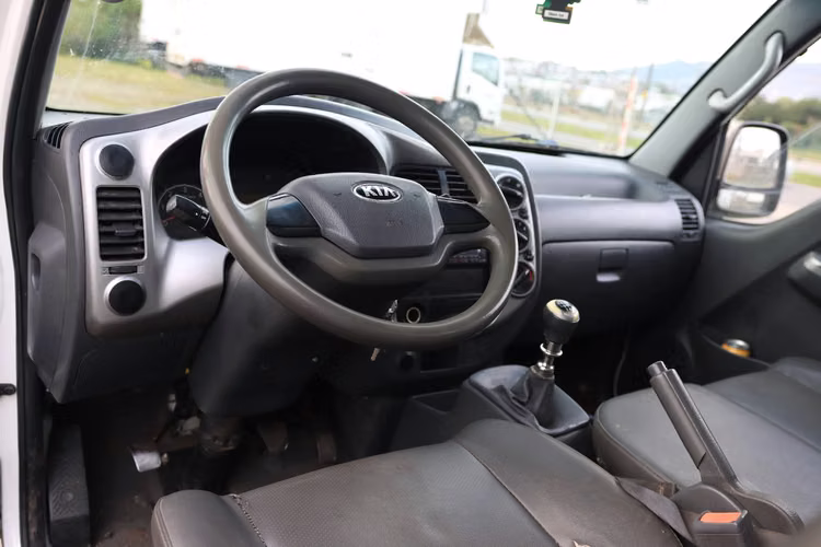 KIA FRONTIER AÑO 2017 CAB SIMPLE CARROCERIA CERRADA 2.5D 6TA MT
