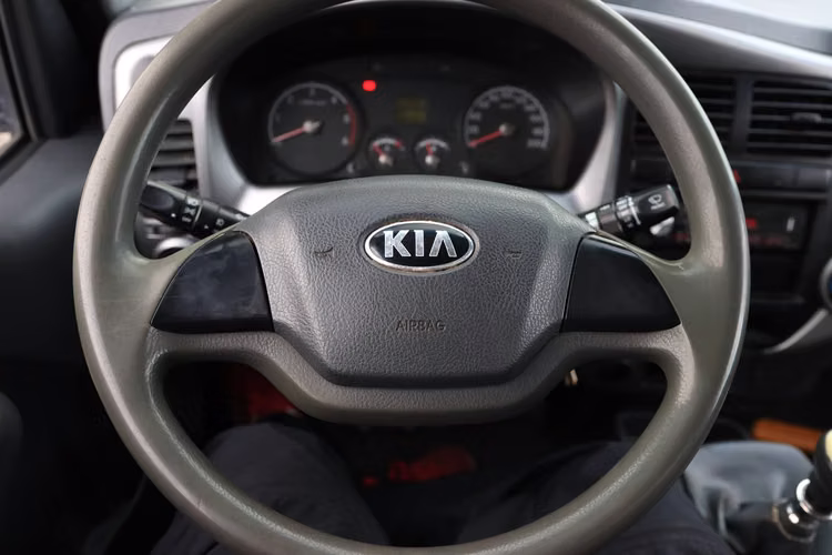 KIA FRONTIER AÑO 2017 CAB SIMPLE CARROCERIA CERRADA 2.5D 6TA MT