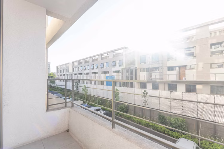 Cuarta Avenida 1350 [487-4]